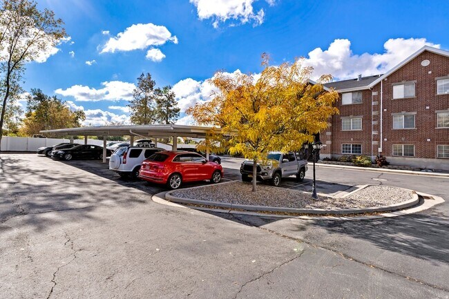 Building Photo - 325 W 700 N