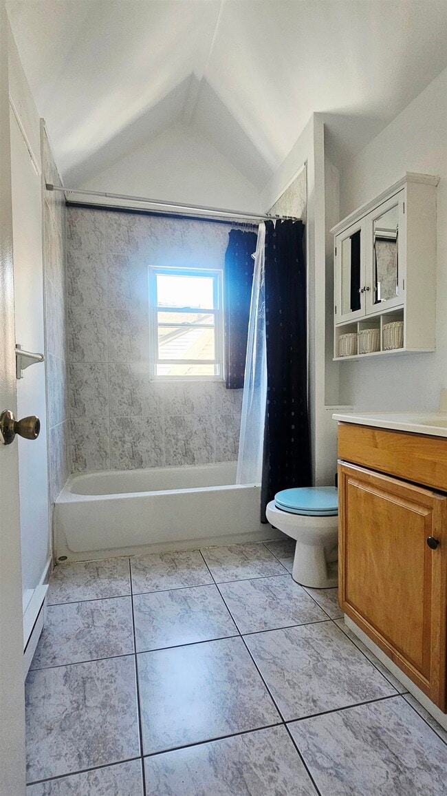 Building Photo - 86 W 34th St.