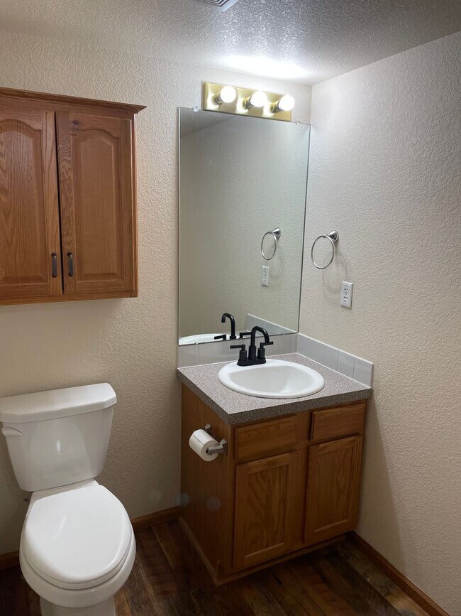 Building Photo - Beautiful 3 Bed 2.5 Bath Home in Milliken, Huge Corner Lot, Fenced Yard & Unfinished Basement