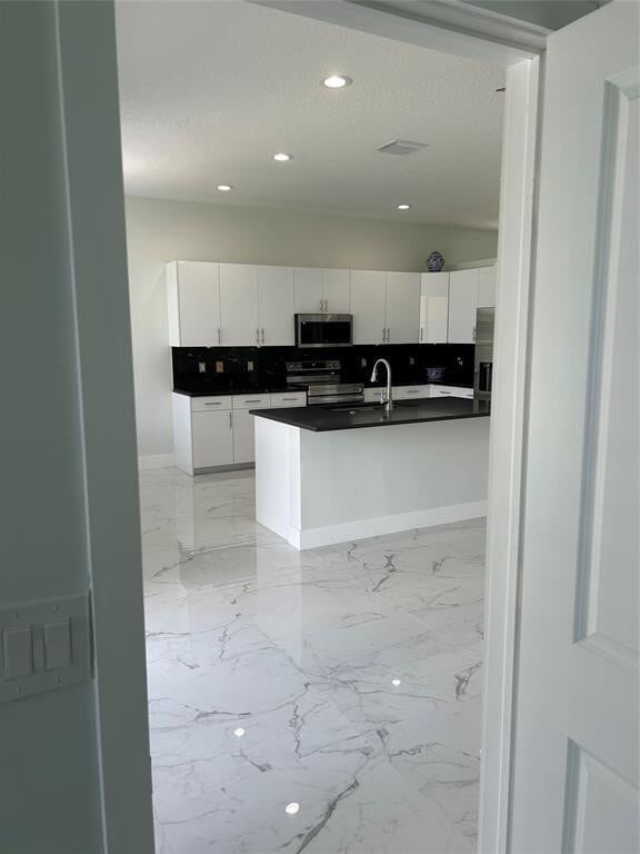 Building Photo - 4211 NW 44th Terrace