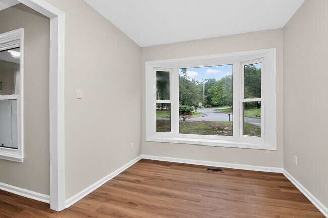 Building Photo - Gorgeous 3 Bedroom Home in Walnut Creek!!