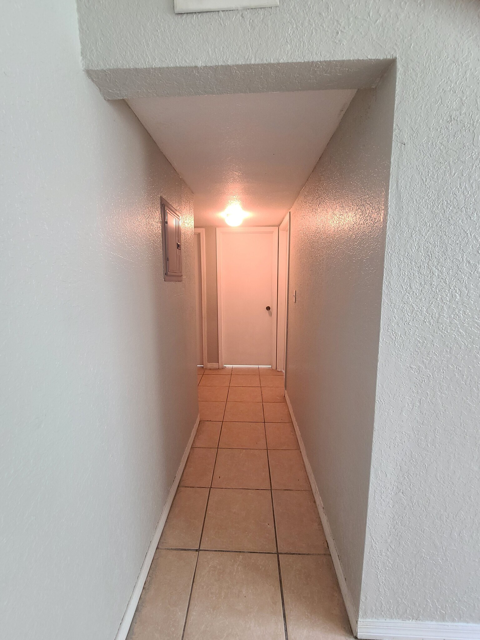 Building Photo - 3810 Almeda St