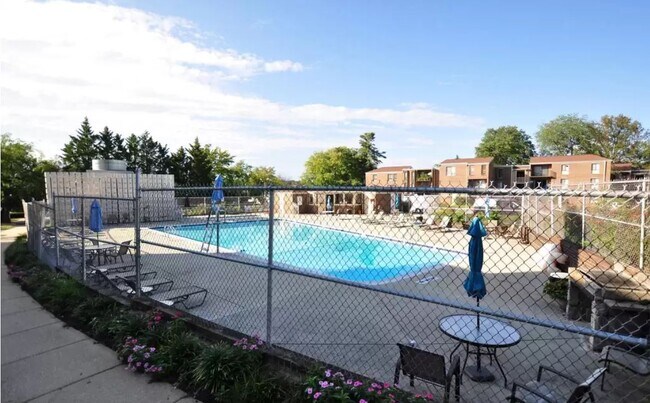 Building Photo - 3204 Spartan Rd