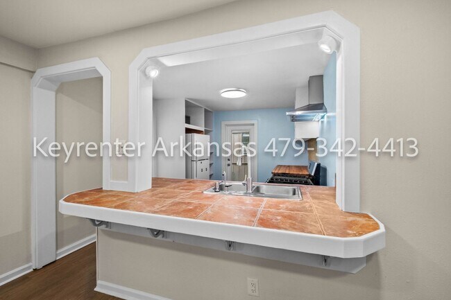Building Photo - Classic Fayetteville Charm Near Dickson Street with Stunning Outdoor Space