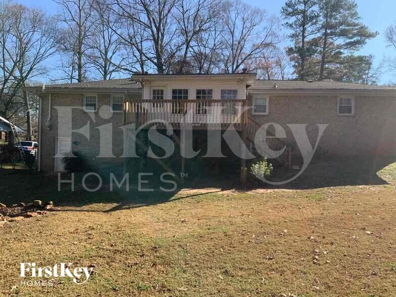 Building Photo - 518 Rebecca St