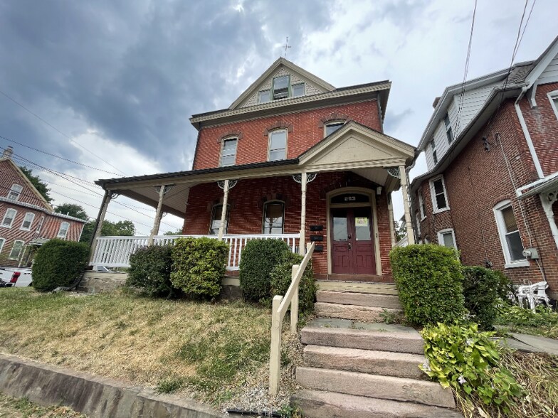 Primary Photo - 263 Yost Ave