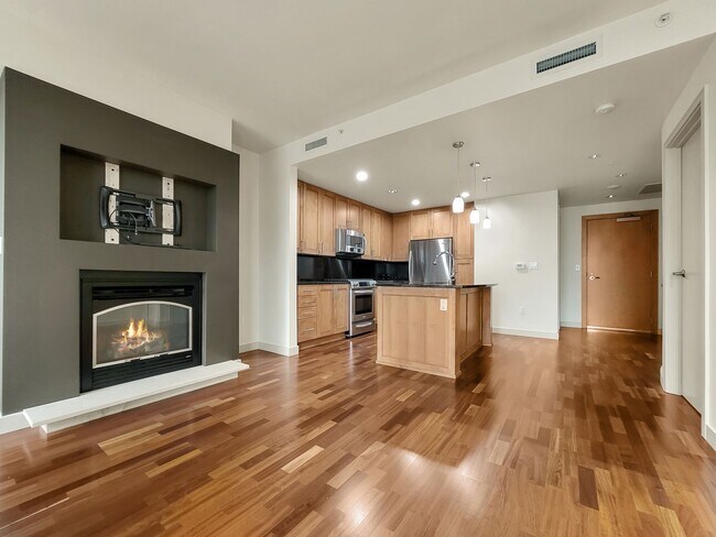 Building Photo - Open view from 8th Floor at Washington Squ...