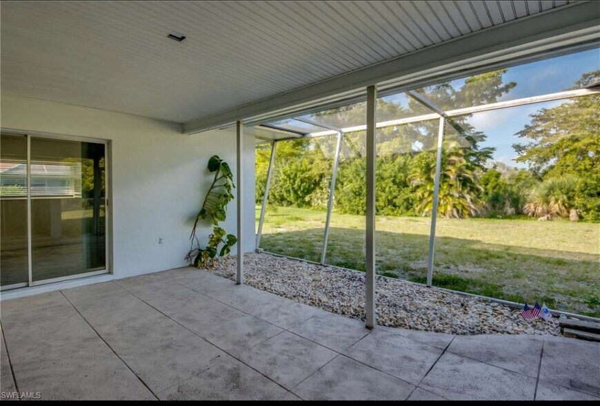 Building Photo - 4108 SE 8th Ave