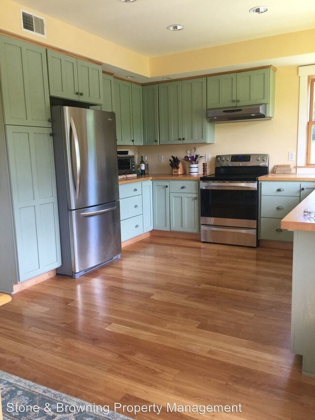 Building Photo - 201 Taylor Rd