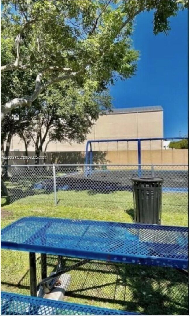 Building Photo - 10801 SW 109th Ct