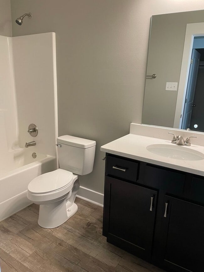 Building Photo - 3 Bedroom, 2 Bath Home in Valley View