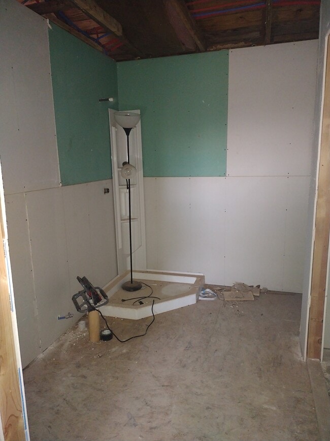 Building Photo - 506 S 4th St