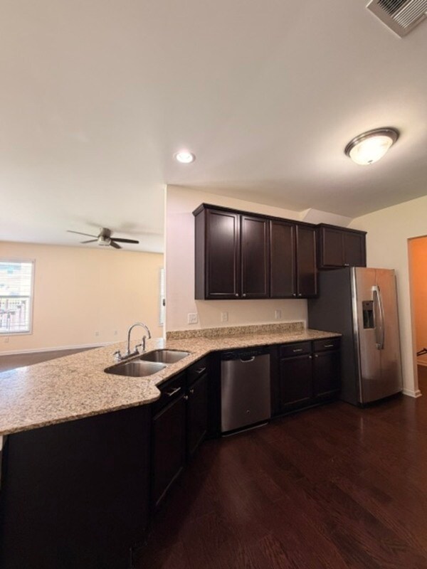 Building Photo - 201 Ashewicke Dr