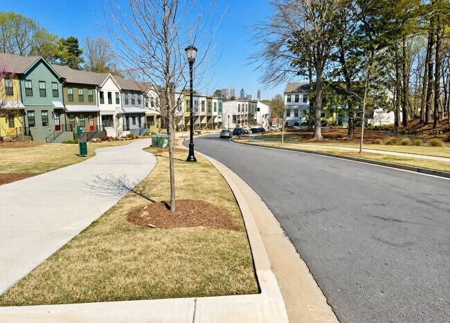 Building Photo - 1331 Breezy St SE
