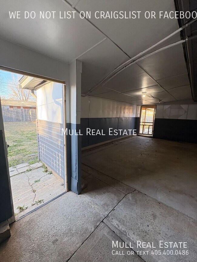 Building Photo - 817 Arnold Ave