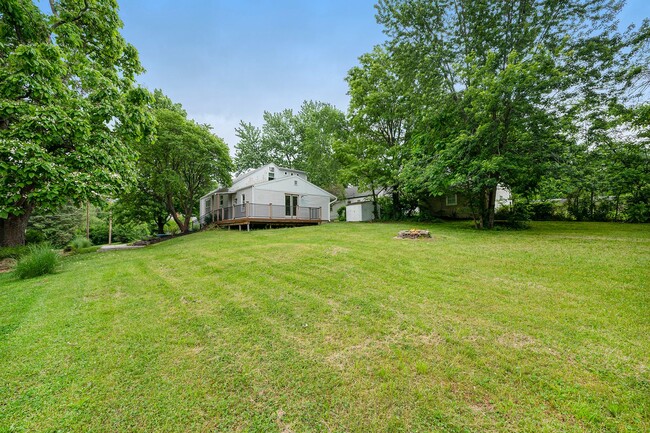 Building Photo - MOVE-IN SPECIAL: 1/2 OFF FIRST MONTH 3BR/2...