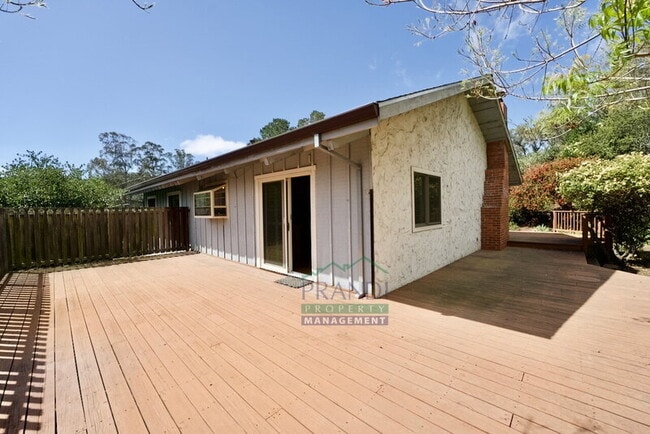 Building Photo - 801 Chamberlain Ct