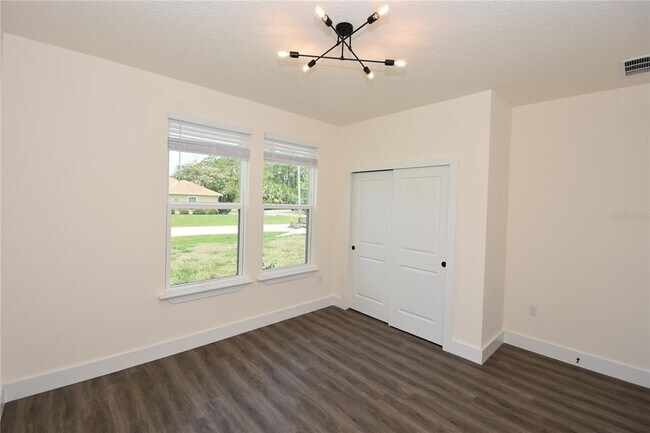 Building Photo - 100 White Hall Dr