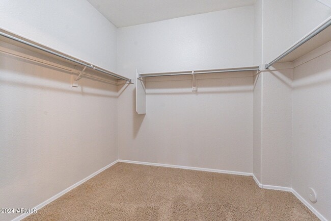 Building Photo - 1245 E San Carlos Way