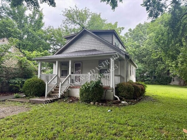 Building Photo - Beautiful Waldo Home-Available NOW!!