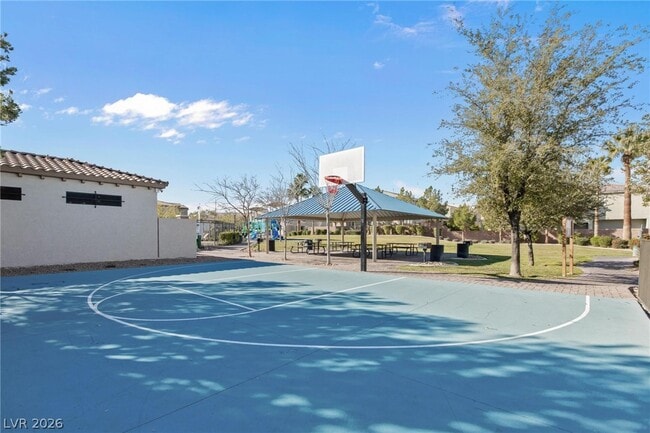 Building Photo - 8924 Willow Break Ave