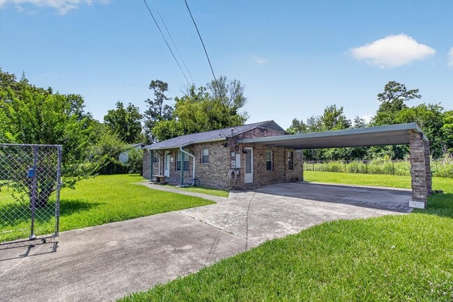 Building Photo - 7822 Richland Dr