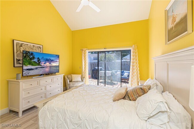 Building Photo - 870 Meadowland Dr