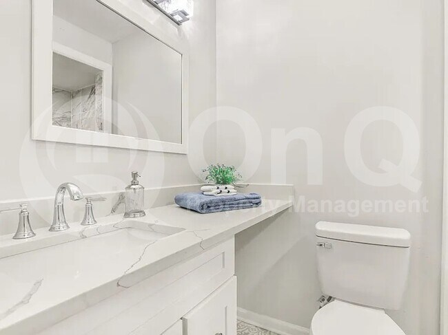 Building Photo - 306 Wildbriar Dr