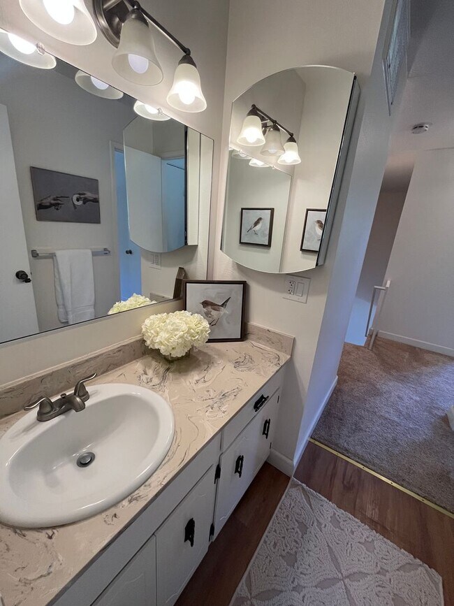 Building Photo - Charming 2-Story Condo on Greenbelt-$500 O...
