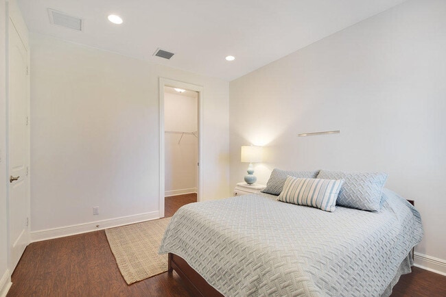 Building Photo - 106 Ocean Breeze Dr