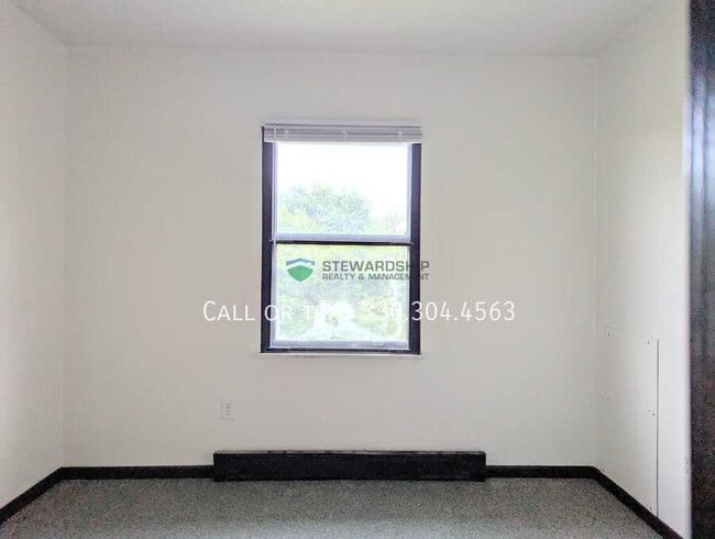 Building Photo - 310 Engadine Ct