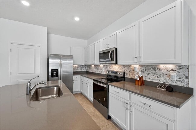 Building Photo - 3504 White Dandelion Ct