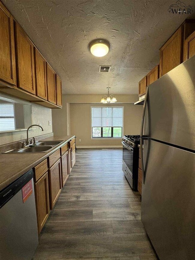 Building Photo - 1113 Sunset Ln