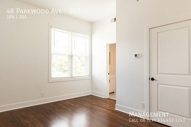 Building Photo - 48 Parkwood Ave