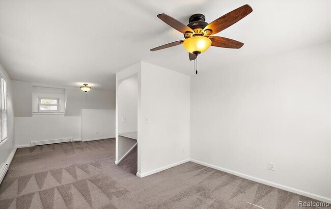 Building Photo - 37697 Mast Ct