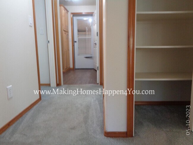 Building Photo - 405 Lavender St