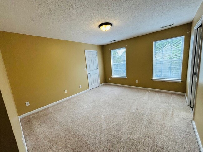 Building Photo - 1723 Aden Lane