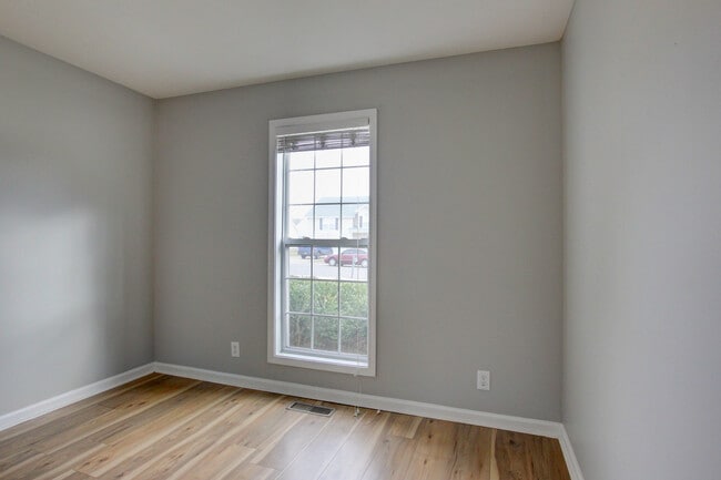 Building Photo - 3696 S Naples Ct