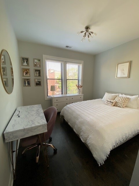 Building Photo - 3548 N Racine Ave