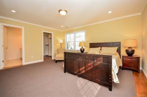 Building Photo - 422 Midland Ave