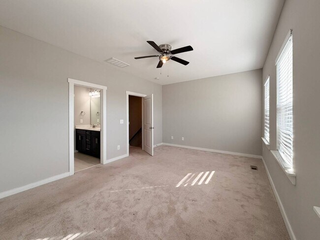 Building Photo - 6623 Perry Creek Rd