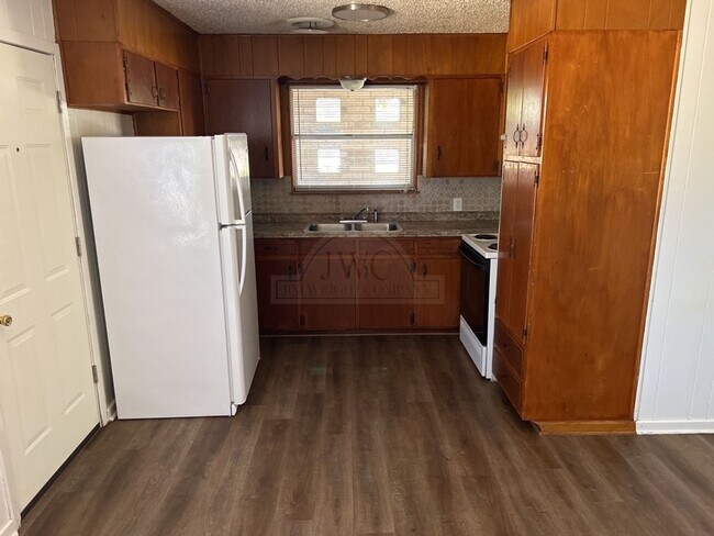 Building Photo - 1501 Richard Dr