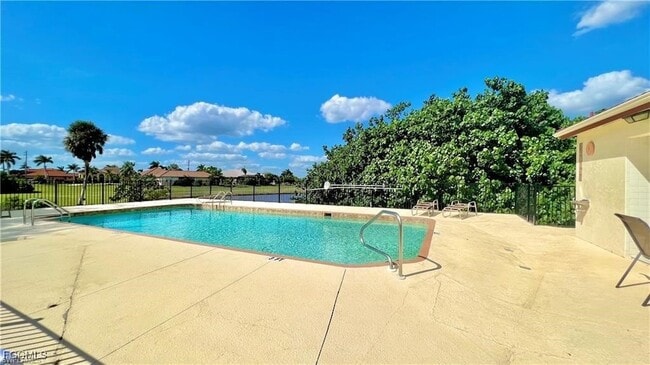 Building Photo - 1640 Atares Dr