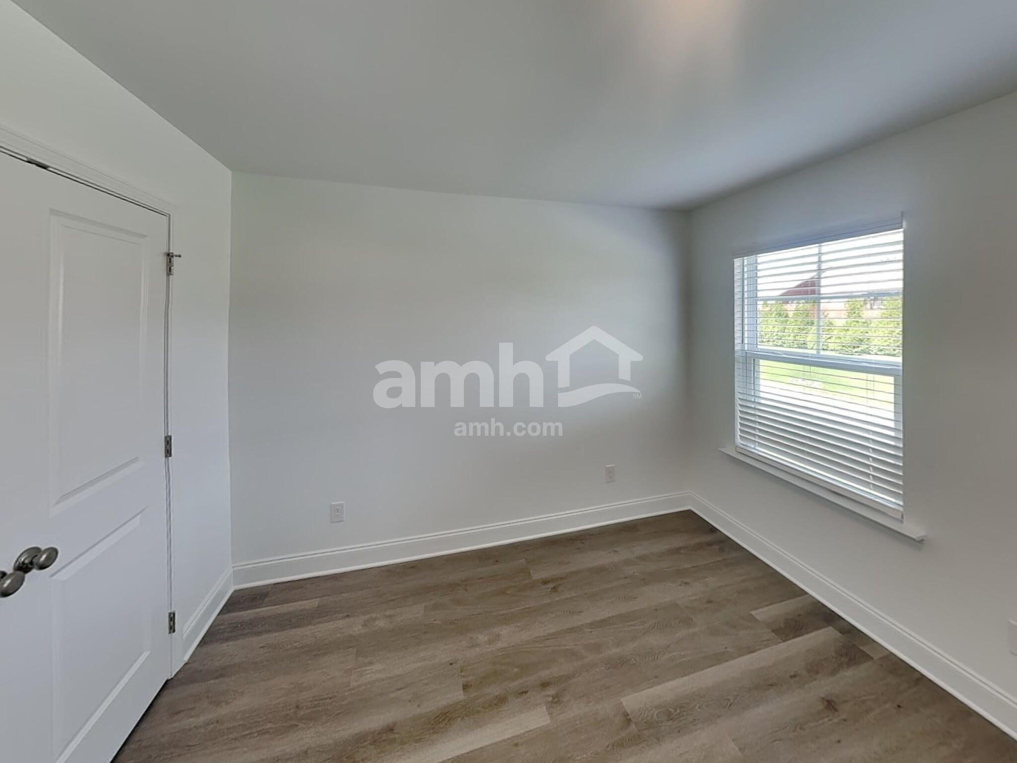 Building Photo - 204 Argea Dr