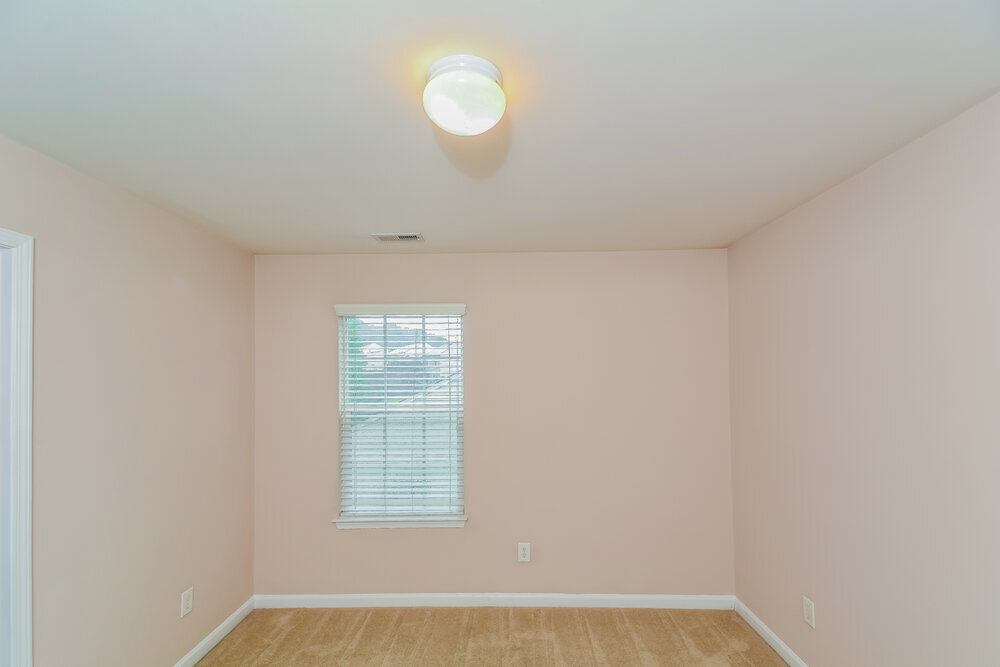 Building Photo - 215 N Fuquay Springs Ave