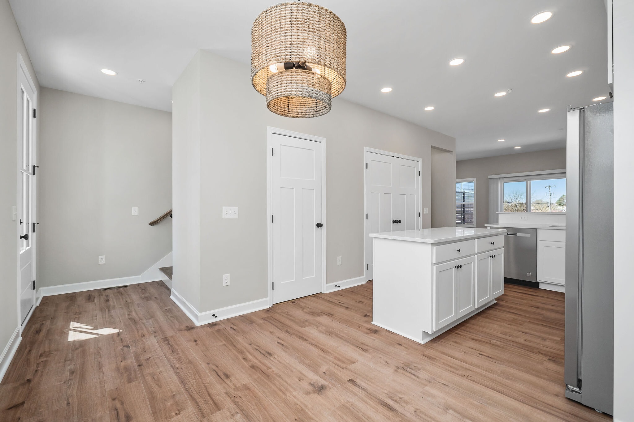 Building Photo - 279 Scott Ave