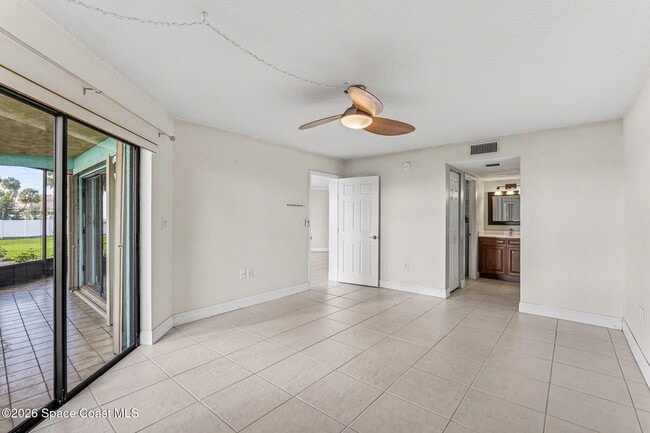 Building Photo - 100 Canebreakers Dr