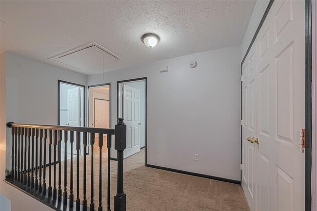 Building Photo - 1439 El Camino Village Dr