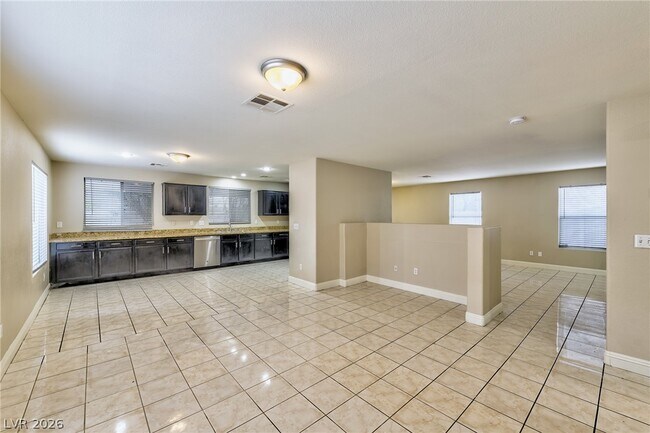 Building Photo - 7973 N Willow Pines Pl