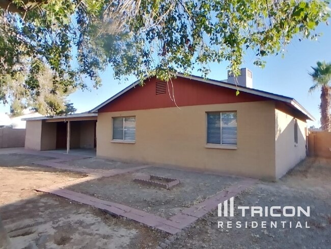 Building Photo - 4801 W Larkspur Dr
